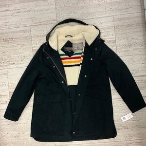 Pendleton Women’s L black canvas Berber barn coat